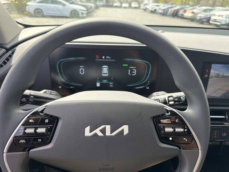 2026 Kia Niro LX