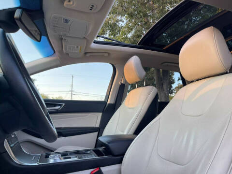 2019 Ford Edge Titanium