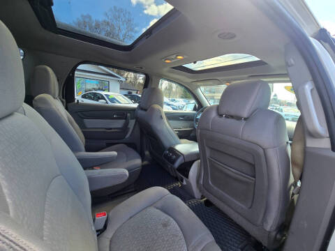 2015 GMC Acadia SLE-2
