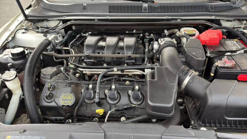 2017 Ford Taurus SEL