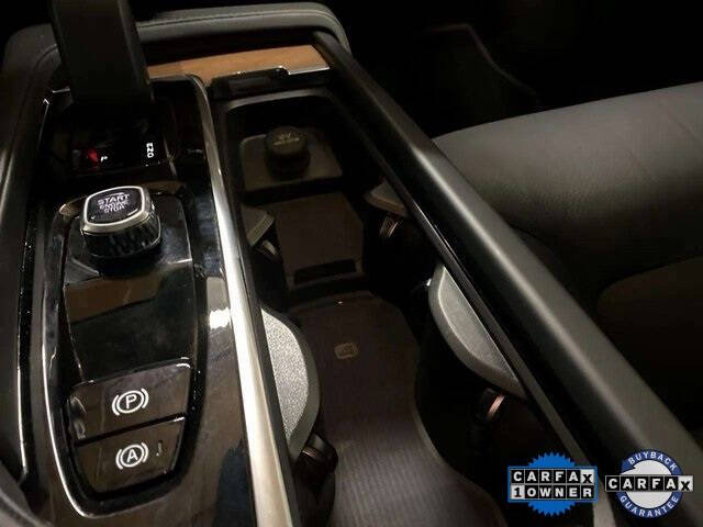 2025 Volvo XC90 B6 Plus Bright Theme 7P