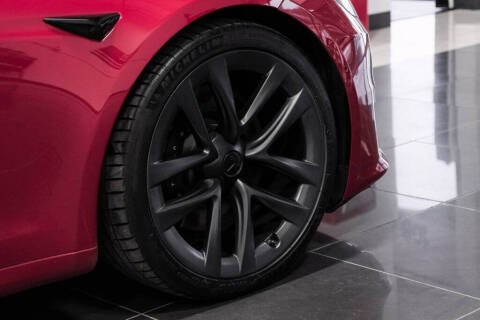 2021 Tesla Model S Plaid