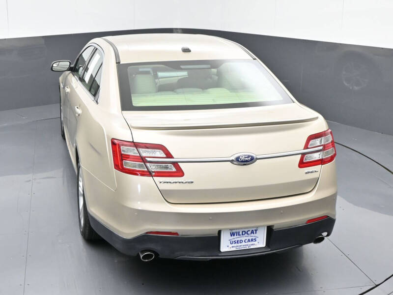 2017 Ford Taurus SEL