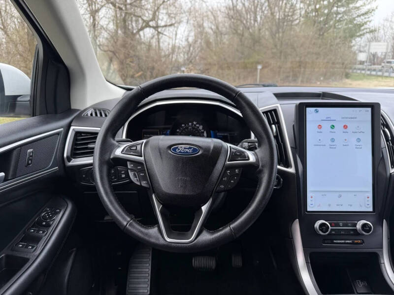 2021 Ford Edge