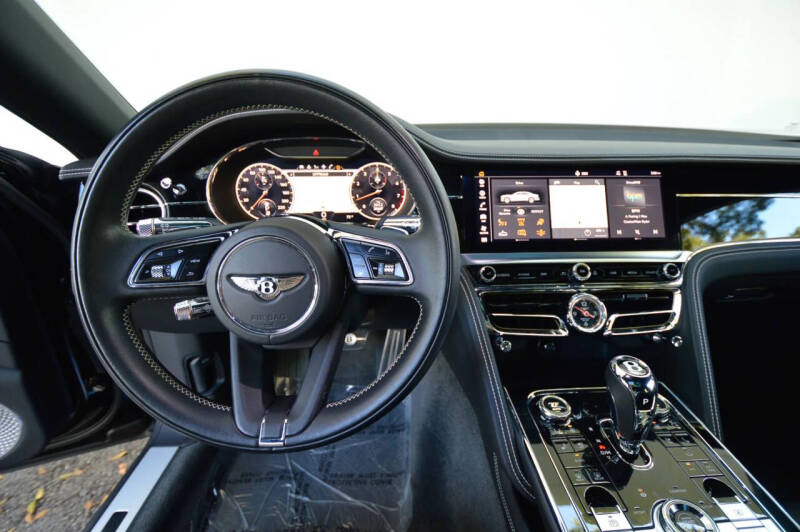 2022 Bentley Flying Spur V8