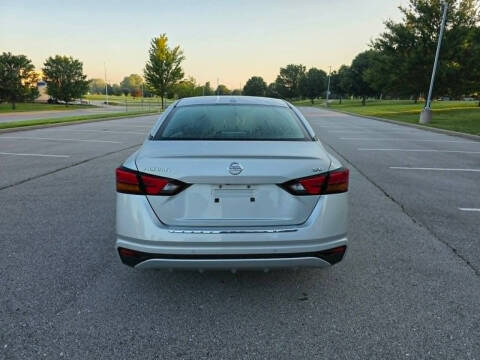 2022 Nissan Altima 2.5 SV