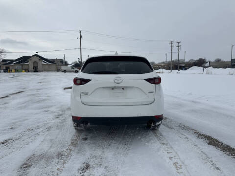 2017 Mazda CX-5 Sport