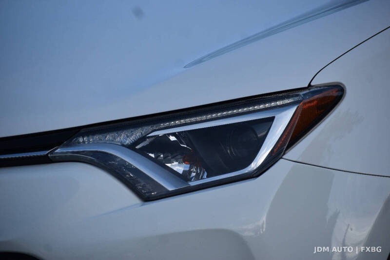 2016 Toyota RAV4 Hybrid XLE