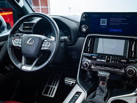 2022 Lexus LX 600 F SPORT Handling