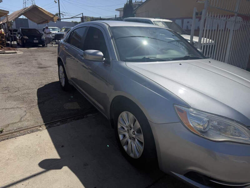 2014 Chrysler 200 LX