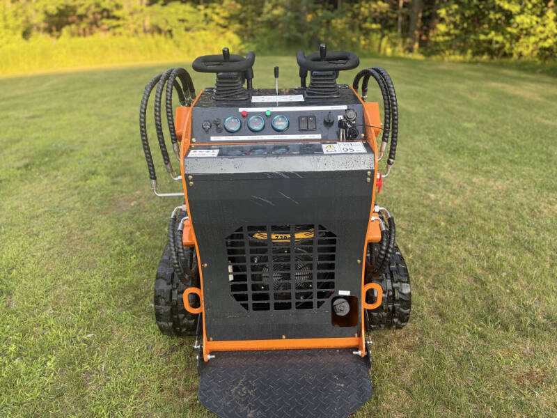 2026 Skid steer Gh380