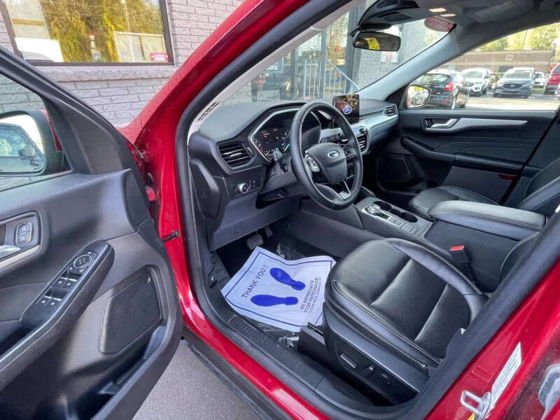 2022 Ford Escape SEL