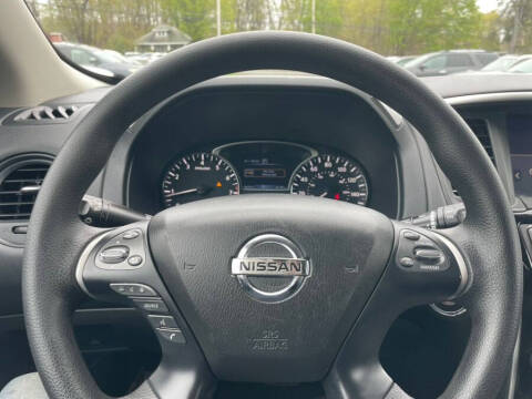 2020 Nissan Pathfinder S