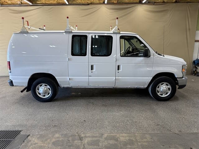 2011 Ford E-Series E-250