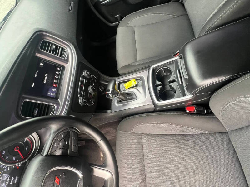 2018 Dodge Charger SXT