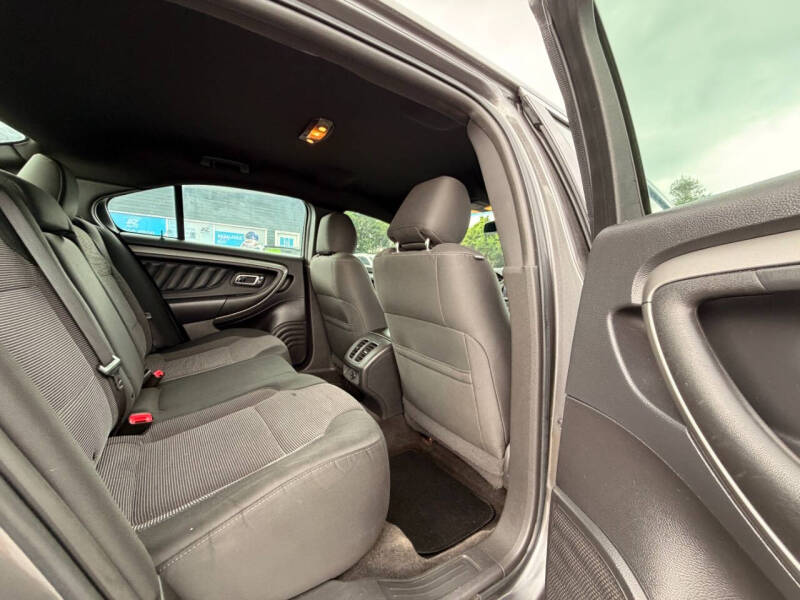 2013 Ford Taurus SEL
