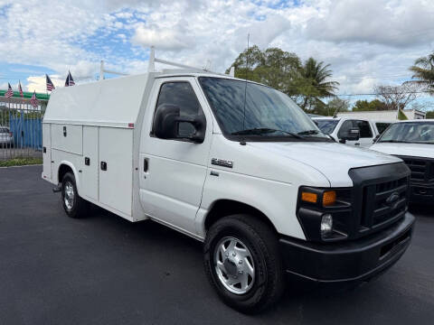 2015 Ford E-Series E-350 SD