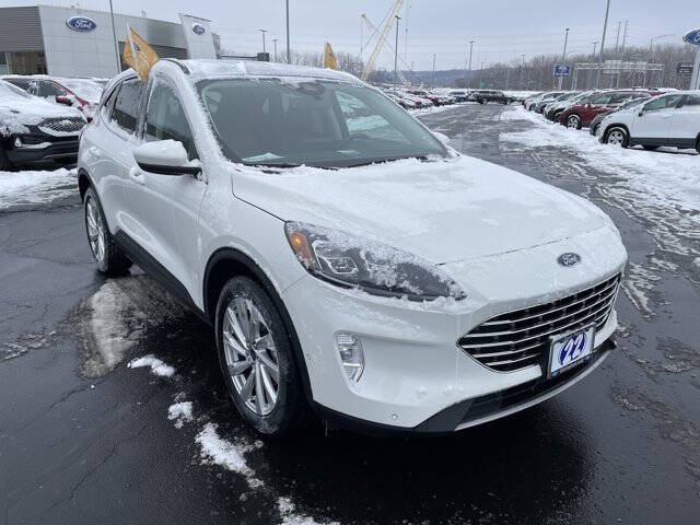 2022 Ford Escape Titanium
