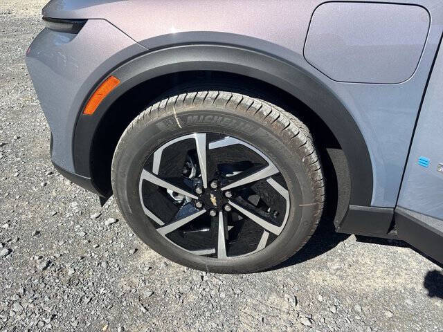 2026 Chevrolet Equinox EV LT 2