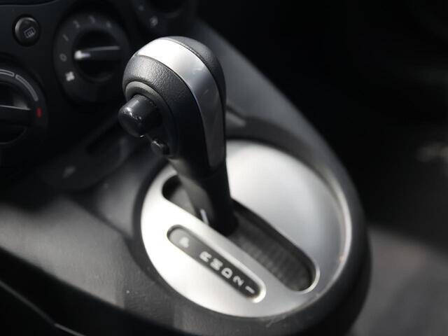 2011 Mazda MAZDA2 Touring