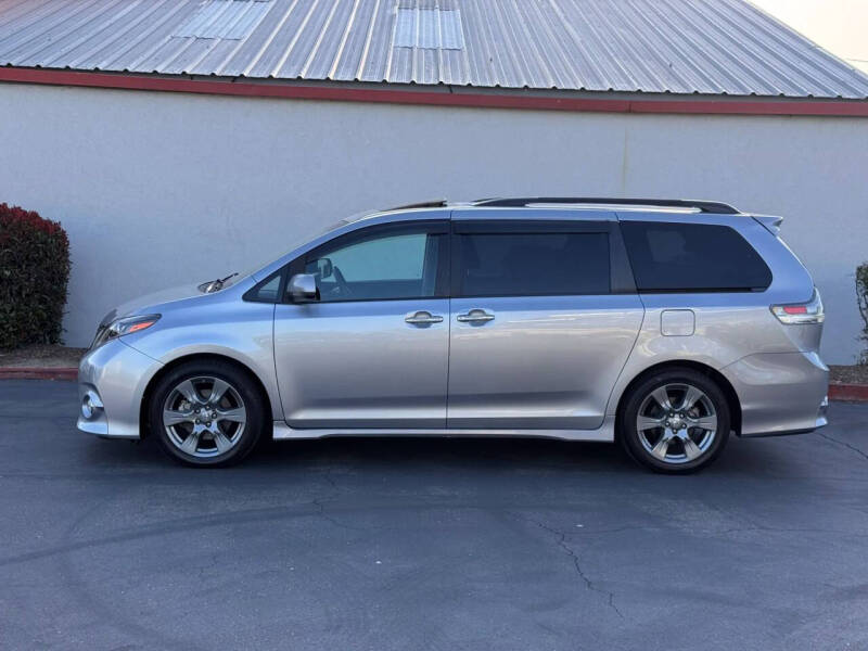 2017 Toyota Sienna