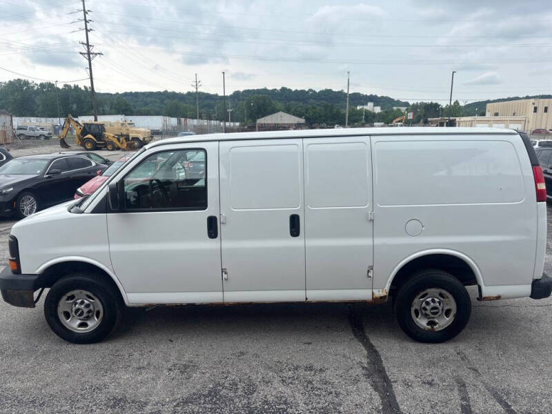 2006 GMC Savana 2500