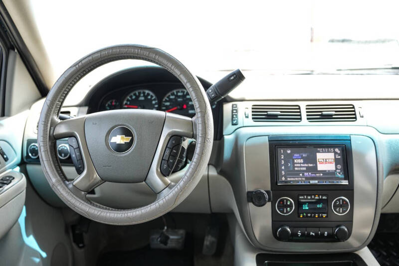 2013 Chevrolet Avalanche LT Black Diamond