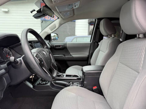 2022 Toyota Tacoma SR