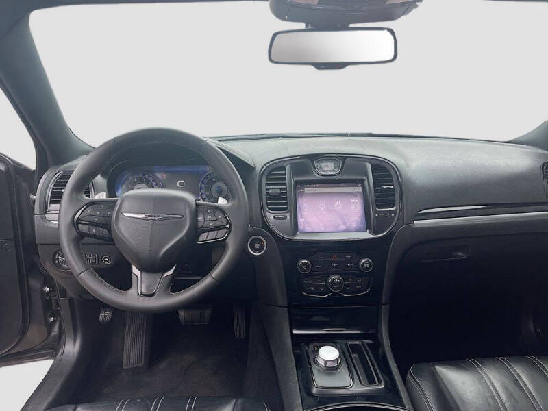 2022 Chrysler 300 S V6