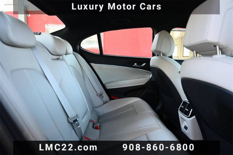 2024 Genesis G70