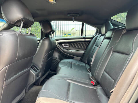 2018 Ford Taurus SEL