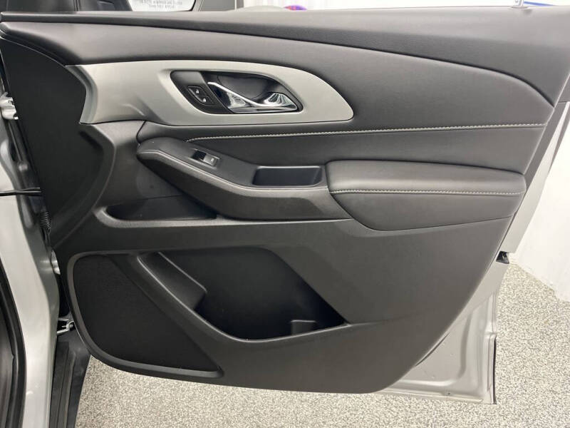 2022 Chevrolet Traverse LT Leather