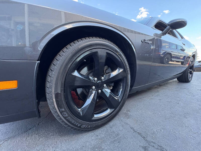 2013 Dodge Challenger R/T Plus
