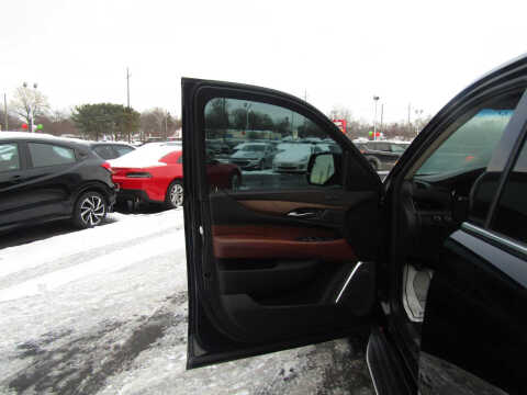 2018 Cadillac Escalade ESV Luxury