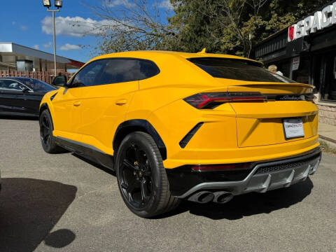 2019 Lamborghini Urus