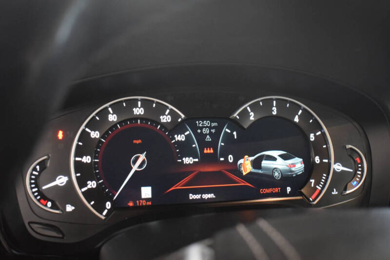2018 BMW 5 Series 540i
