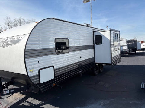 2025 Gulfstream 236RL