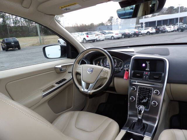 2015 Volvo XC60 T5 Platinum