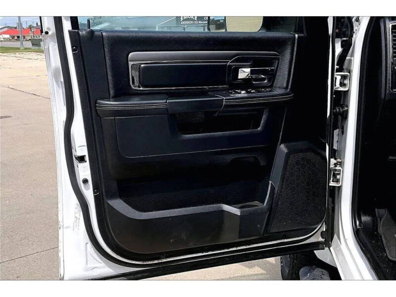 2015 RAM 1500 Sport