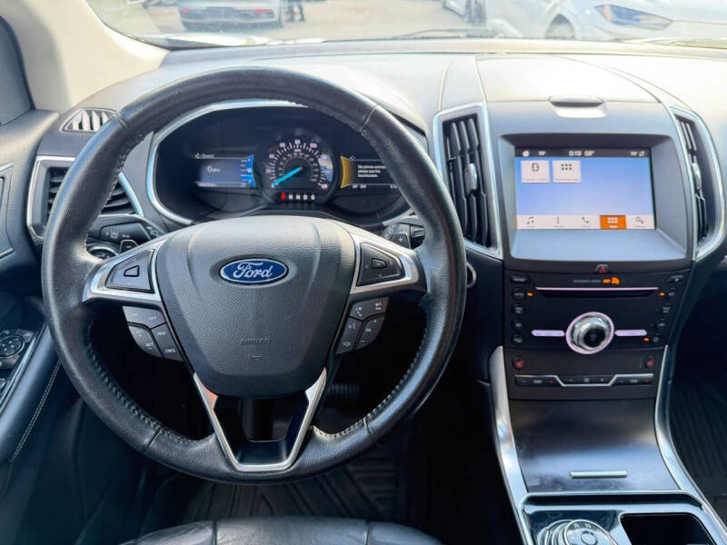 2019 Ford Edge Titanium