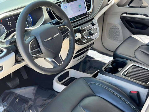 2022 Chrysler Pacifica Touring L