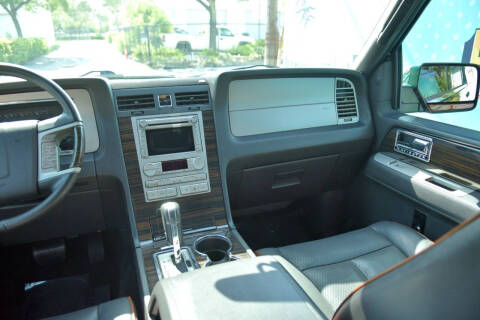 2009 Lincoln Navigator L