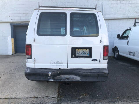 2003 Ford E-Series E-250