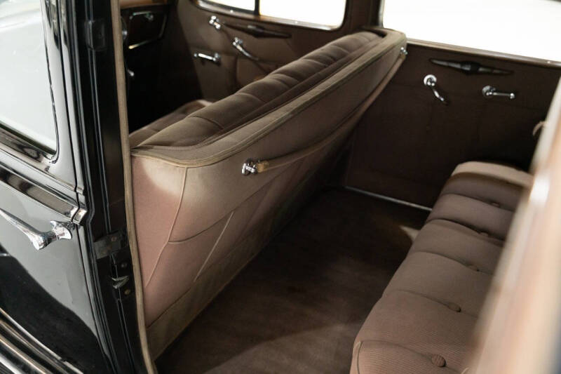 1937 Packard Super Eight