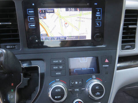 2016 Toyota Sienna XLE 7-Passenger