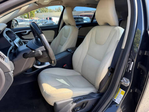 2016 Volvo V60 T5 Drive-E Premier