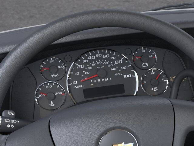 2025 Chevrolet Express 3500