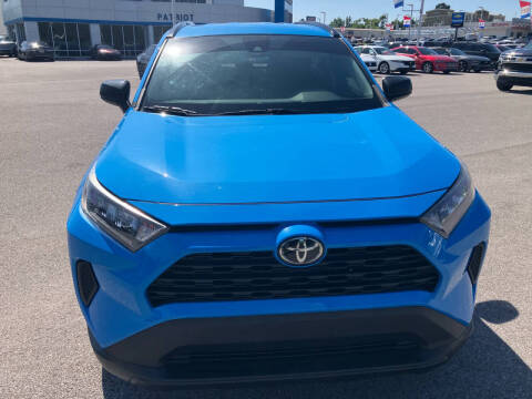 2020 Toyota RAV4 LE
