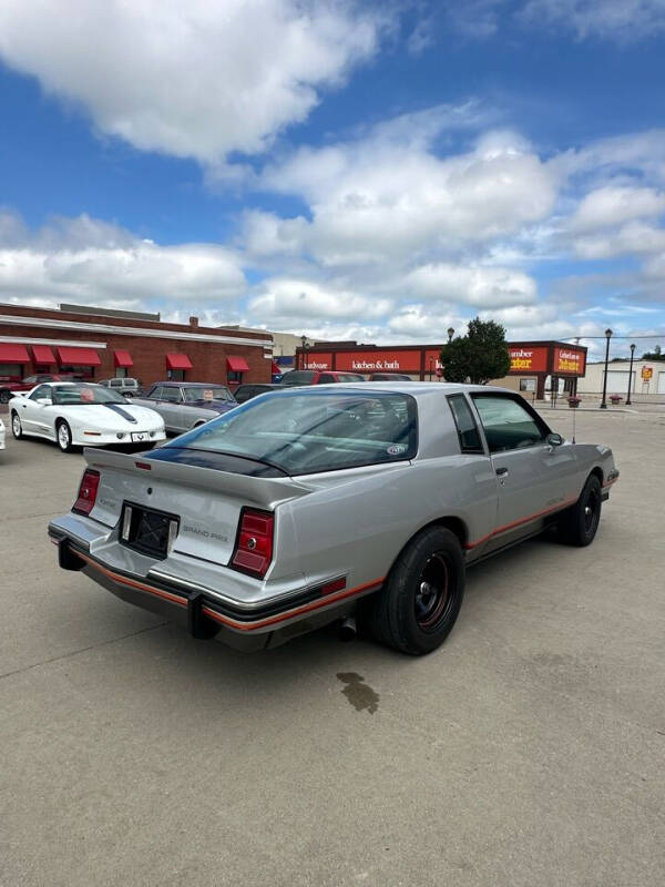 1986 Pontiac Grand Prix null photo 5