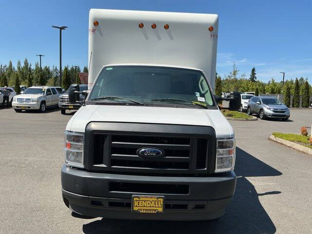 2023 Ford E-Series E-450 SD